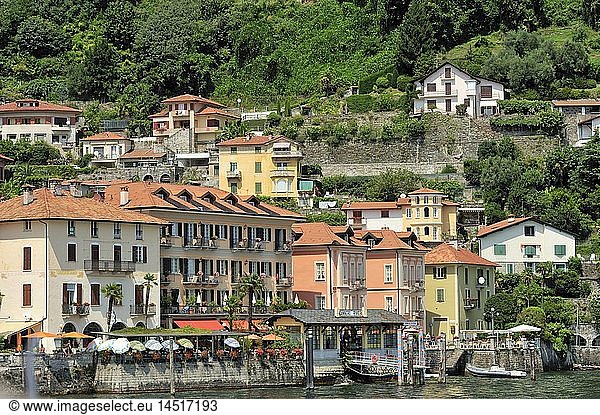 Geografie  Italien  Piemont  Cannero Riviera  Ortsansicht mit Lago Maggiore