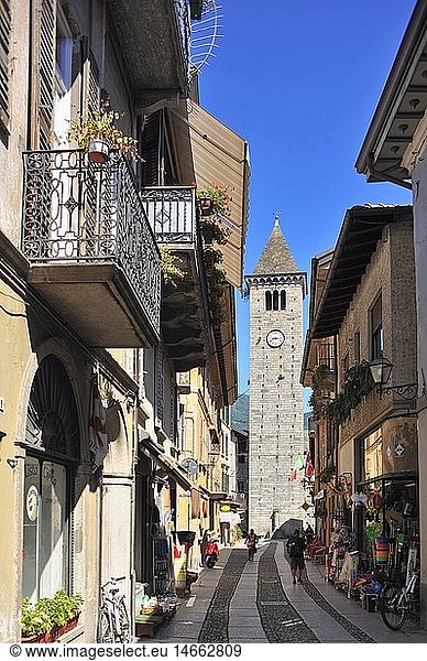 Geografie  Italien  Piemont  Cannobio  Romanischer Turm der Pfarrkirche San Vittore