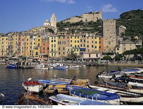 Geografie  Italien  Portovenere  Stadtansichten  Stadtansicht mit Hafen
