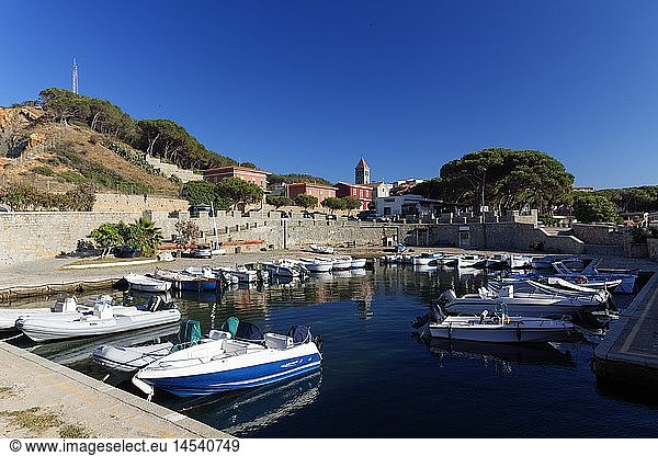 Geografie  Italien  Sardinien  Arbatax  Hafenbecken des Bootshafen