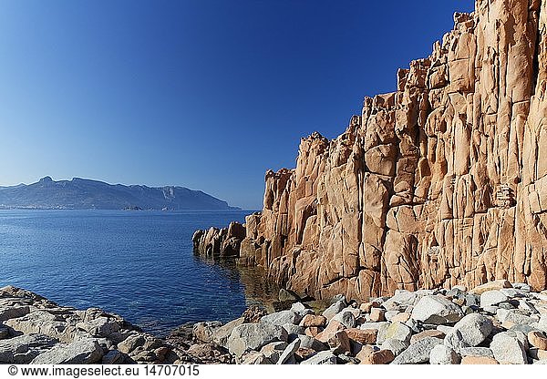 Geografie  Italien  Sardinien  roter Felsen von Arbatax