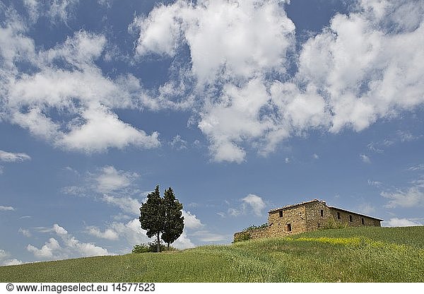 Geografie  Italien  Toskana  altes Bauernhaus bei Pienza