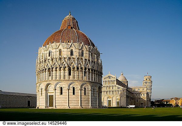 Geografie  Italien  Toskana  Pisa  Campo dei Miracoli  Dom  Babtisterium und Campanile