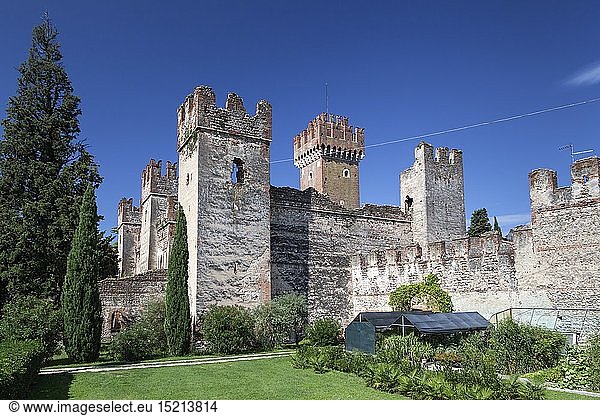 Geografie  Italien  Veneto  Lazise  Gardasee  Burg in Lazise  Gardasee  Venetien