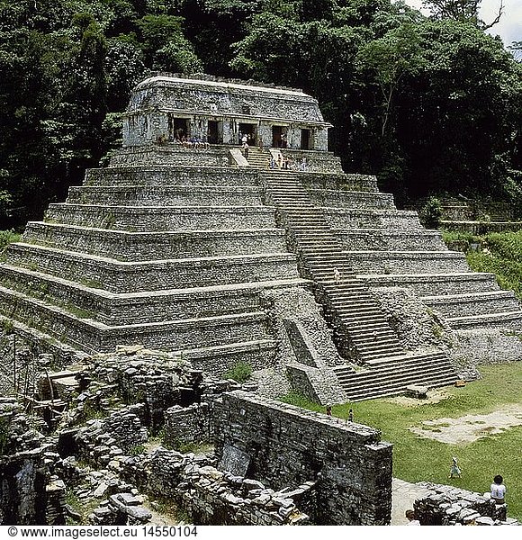 Geografie  Mexiko  Palenque  Maya-Stadt  erbaut um 600 - 900 n. Chr.  Pyramide 'Templo de la Inscripciones'  ('Tempel der Inschriften')  Ansicht  groÃŸe Treppe  Grab des PriesterkÃ¶nig Pakal