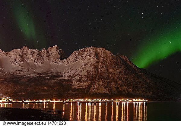 Geografie  Norwegen  Polarlicht Ã¼ber Senja Skaland