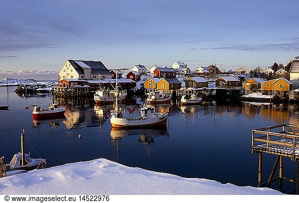 Geografie  Norwegen  Tind  Lofoten  Ortsansicht mit Hafen