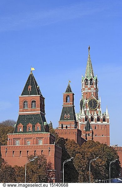Geografie  Russland  Moskau  GebÃ¤ude  Kreml  AuÃŸenansicht  TÃ¼rme
