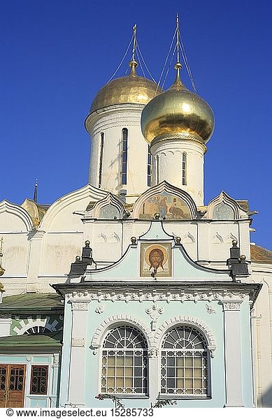 Geografie  Russland  Sergijew Possad  Kirchen  Dreifaltigkeitskathedrale  Dreifaltigkeitskloster  erbaut 1422-1423  AuÃŸenansicht  Detail