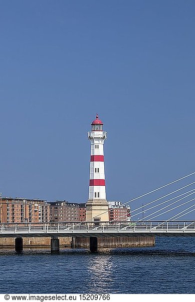 Geografie  Schweden  Schonen / Skane  MalmÃ¶  Leuchtturm MalmÃ¶ am Innenhafen mit BrÃ¼cke Universtetsbron  MalmÃ¶  SkÃ¥ne lÃ¤n