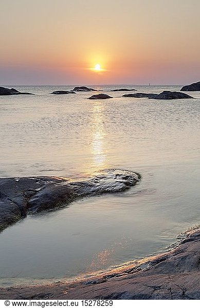 Geografie  Schweden  Stockholm lÃ¤n  NynÃ¤shamn  Sonnenuntergang in den SchÃ¤ren  Landsort  Ã–ja  SÃ¶dermanland  Stockholm lÃ¤n  sÃ¼dlicher Stockholmer SchÃ¤rengarten  SÃ¼dschweden