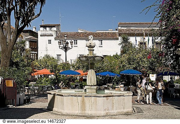 Geografie  Spanien  Provinz Malaga  Andalusien  Marbella  Altstadt  Platz 'Plaza de los Naranjos'  Rathaus  Brunnen