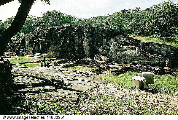 Geografie  Sri Lanka  Polonnaruwa (Ruinenstadt)  Gal Vihara und Parinirvana (Der schlafende Buddha) Geografie, Sri Lanka, Polonnaruwa (Ruinenstadt), Gal Vihara und Parinirvana (Der schlafende Buddha)