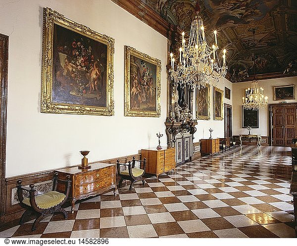 Geografie  Ã–sterreich  Salzburg  SchlÃ¶sser  Alte Residenz  Innenansicht  SchÃ¶ne Galerie