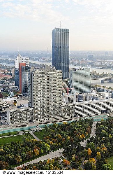 Geografie  Ã–sterreich  StÃ¤dte  Wien  Donau City  DC Tower 1  erbaut von Dominique Perrault  2013  AuÃŸenansicht
