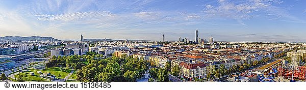 Geografie  Ã–sterreich  Wien  Donaucity mit Donau City 1 Tower  2015