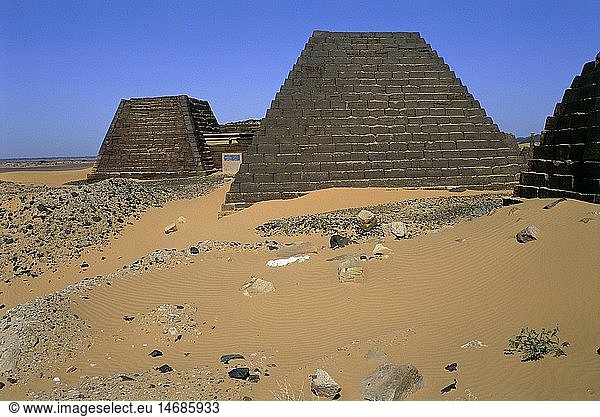 Geografie  Sudan  Meroe  GebÃ¤ude  Pyramiden