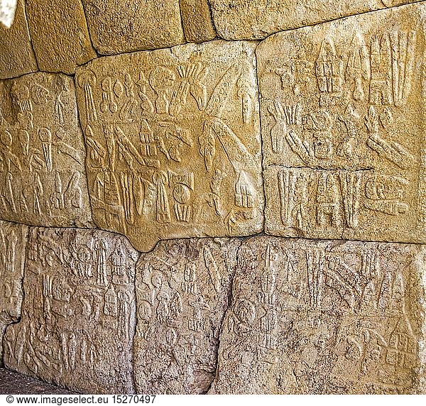 Geografie  TÃ¼rkei  Hattusa  Hauptstadt der Hethiter  1650 und 1200 v.Chr.  Ausgrabungen  Nisantepe mit Hieroglyphen