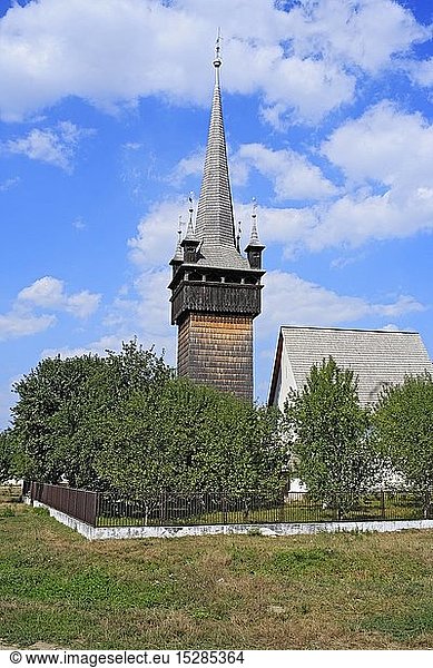 Geografie  Ukraine  Tschetfalwa  Kirche mit Kirchturm aus Holz  erbaut: 18. Jh.  AuÃŸenansicht