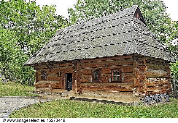 Geografie  Ukraine  Uschhorod  Museum fÃ¼r Architektur und Ethnographie  typische transkarpatische Holzarchitektur