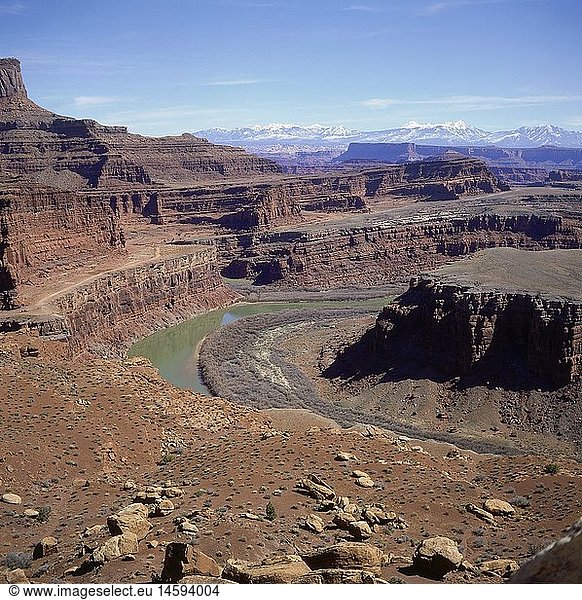 Geografie  USA  Utah  Landschaften  Canyonlands National Park  White Rim  Gooseneck of Colorado River  La Sal Berge