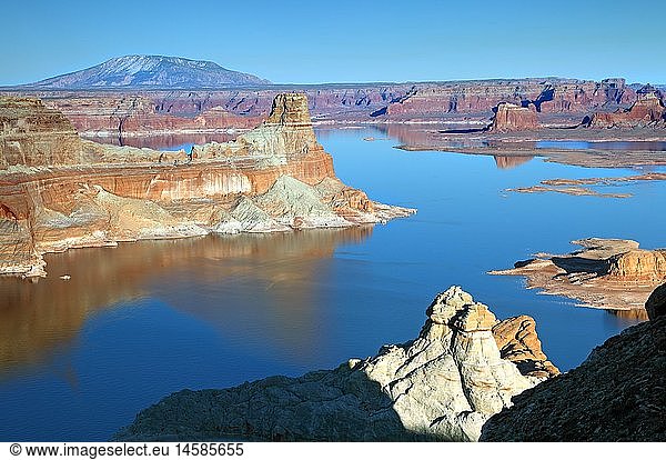 Geografie  USA  Utah  Padre Bay im Lake Powell  Glen Canyon National Recreation Area  Navajo Mountain