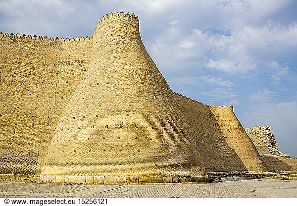 Geografie  Usbekistan  Buchara  Zitadelle Ark  Verteidigungsmauer aus Lehmziegeln
