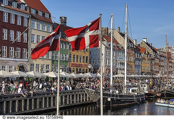 geography / travel, Denmark, Copenhagen, restaurants and pub on the canal in Nyhavn in Copenhagen