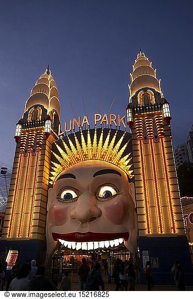 Geography / travel  Australia  Luna Park Entrance Gate at Dusk  Sydney  New South Wales