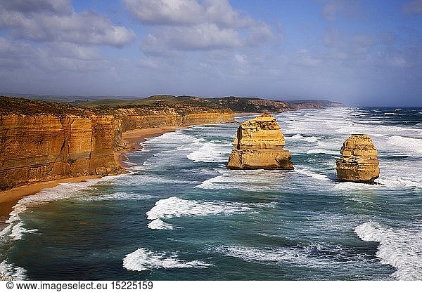 Geography / travel  Australia  The Twelve Apostles Great Ocean Road Victoria Australia
