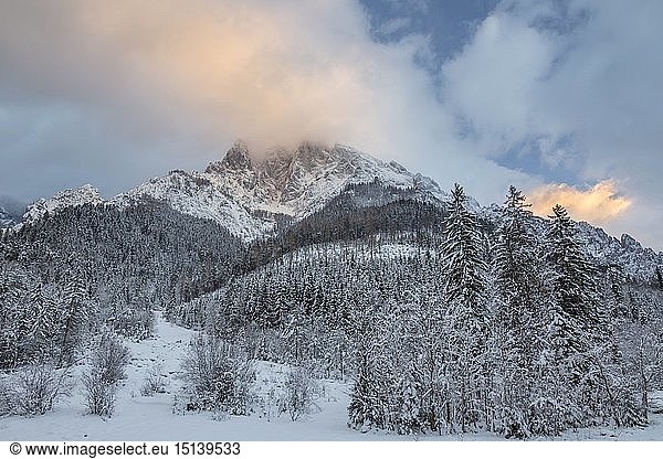 geography / travel  Austria  Styria  Mountain  GroÃŸer Ã–dstein  Winter Landscape  Valley  Mountains  Nationalpark GesÃ¤use  Austria