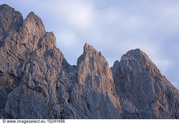 geography / travel  Austria  Tyrol  Wilder Kaiser (mountain range)  Christaturm (peak) and Fleischbank (peak)  view from the Ellmauer Tor (peak)
