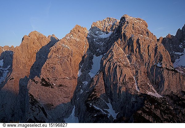 geography / travel  Austria  Tyrol  Wilder Kaiser (mountain range)  Fleischbank (peak) and Kaiser north face  view from the Stripsenkopf (peak)