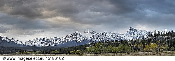 geography / travel  Canada  Siffleur Mountain  Mount Heinrich  Cheshire Peak  Two OÂ´Clock Creek Campground  Kootenay Plains  Alberta