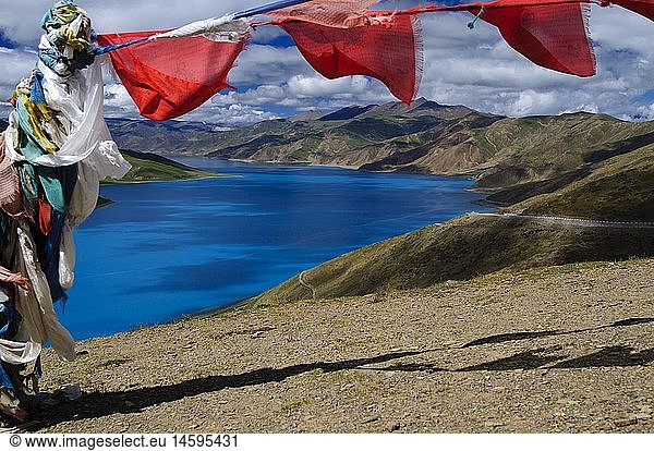 geography / travel  China  Tibet  Samding  Yamdrok Lake