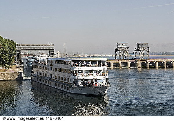 geography / travel  Egypt  Esna  lock  cruiser on Nile River