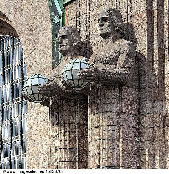 geography / travel  Finland  Granite statues at Helsinki Central railway station  Helsinki  Finland