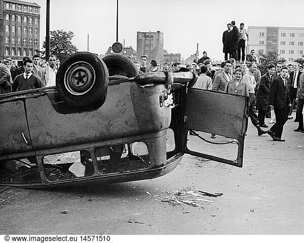 geography / travel  Germany  Berlin  politics  demonstration after shooting of Peter Fechter by East German border troops  Kochstrasse  20.8.1962