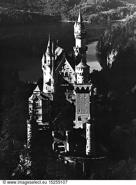 geography / travel  Germany  castles  Neuschwanstein Castle  exterior view  1960s