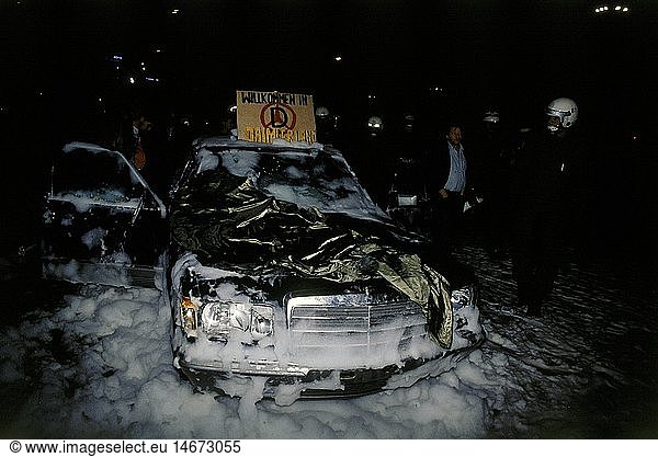 geography / travel  Germany  German reunification  riots in the night  Mercedes with banner  Berlin  2.10. - 3.10.1990