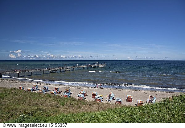 geography / travel  Germany  Mecklenburg-West Pomerania  Baltic Sea  Baltic Sea coast  coast  Rerik  Baltic sea spa  seaside resort  Baltic Sea beach  beach  pier