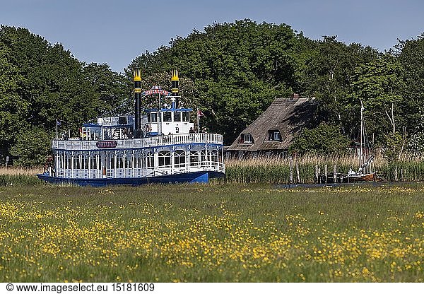 geography / travel  Germany  Mecklenburg-West Pomerania  Prerow  Fischland  excursion boat Riverstar at Prerower Strom  Baltic Sea spa resort Prerow  peninsula Fischland-Darss-Zingst