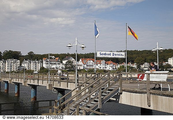 geography / travel  Germany  Mecklenburg-West Pomerania  Usedom Isle  Bansin  seaside resort  Imperial bath  townscape and beach