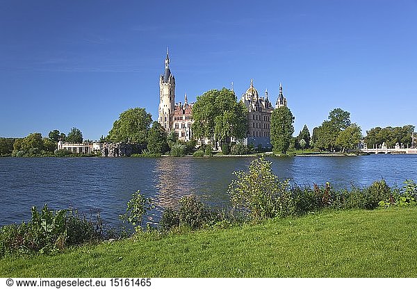 geography / travel  Germany  Mecklenburg-Western Pomerania  Schwerin  Schlossinsel (isle)  Schwerin palace