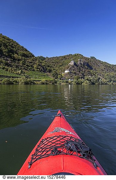 geography / travel  Germany  Rhineland-Palatinate  castles  kayak on the Moselle at castles  Rhineland-Palatinate