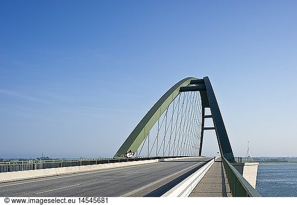 geography / travel  Germany  Schleswig-Holstein  Fehmarn Sound Bridge  Fehmarn