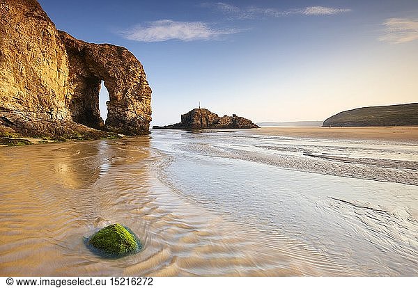 Geography / travel  Great Britain  England  Cornwall  Early morning at Perranporth beach
