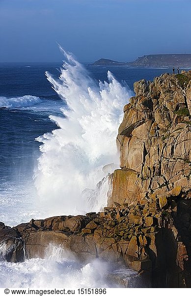 Geography / travel  Great Britain  England  Cornwall  Huge waves crash on to the Cornish coast smashing against the cliffs near to Land's End