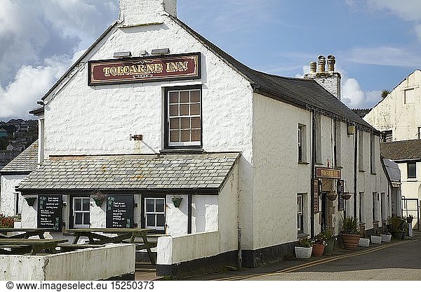 Geography / travel  Great Britain  England  Tolcarne Inn (1717)  Newlyn Harbour  Penzance  Cornwall  United Kingdom