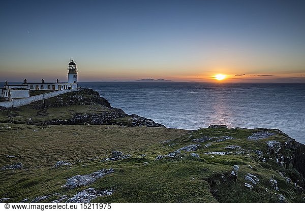 geography / travel  Great Britain  Scotland  Sunset at Nest Point Lighthouse  Isle of Skye